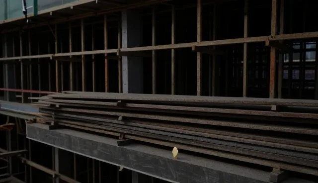 土建施工中材料性能的选型关键因素分析